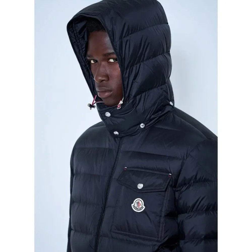 Moncler Men Verith Hooded Short Down Jacket